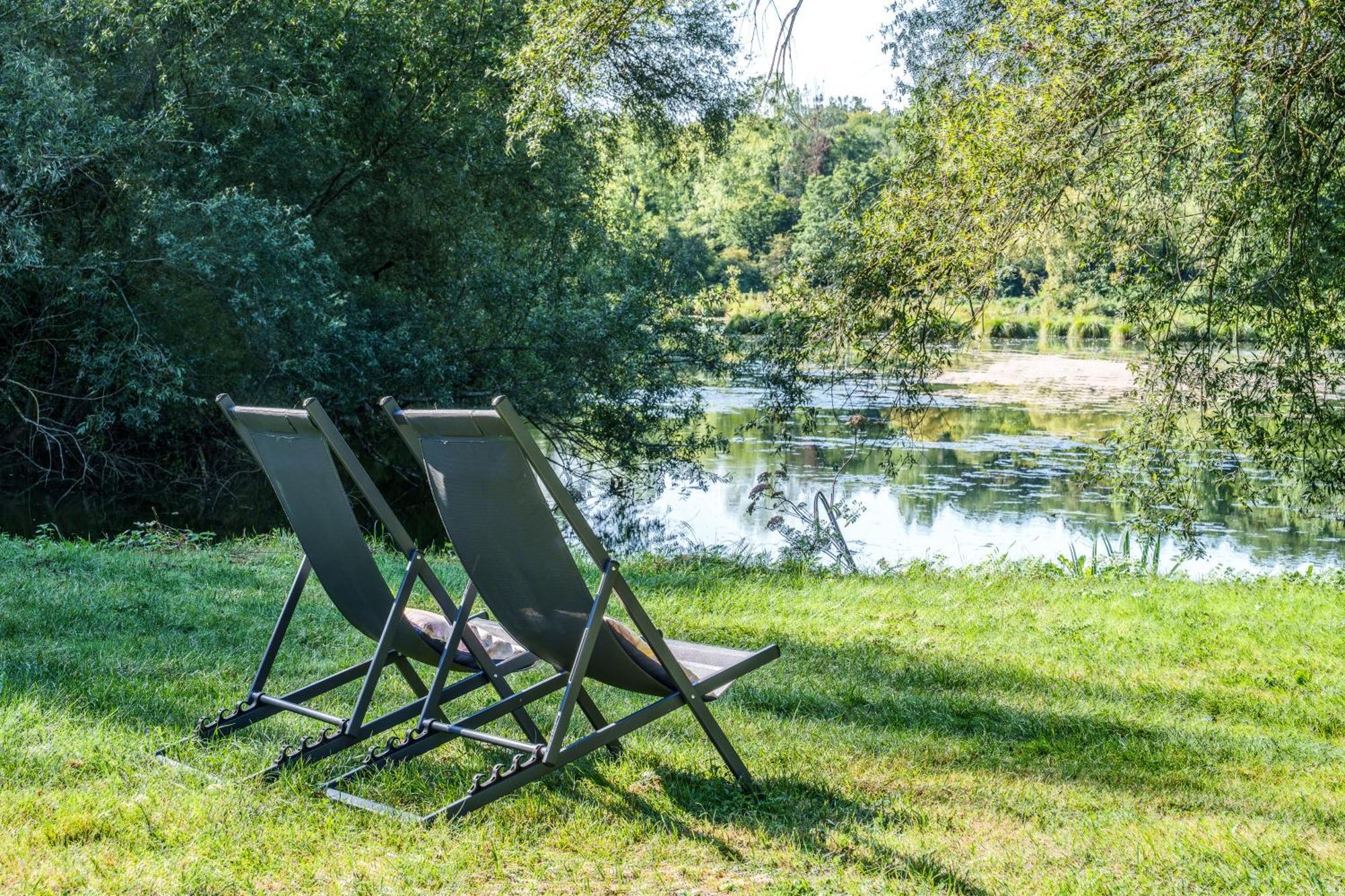 La cabane du pont du Douet Mazières-de-Touraine Extérieur photo